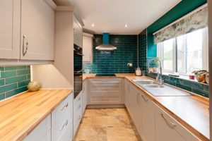 Kitchen- click for photo gallery
